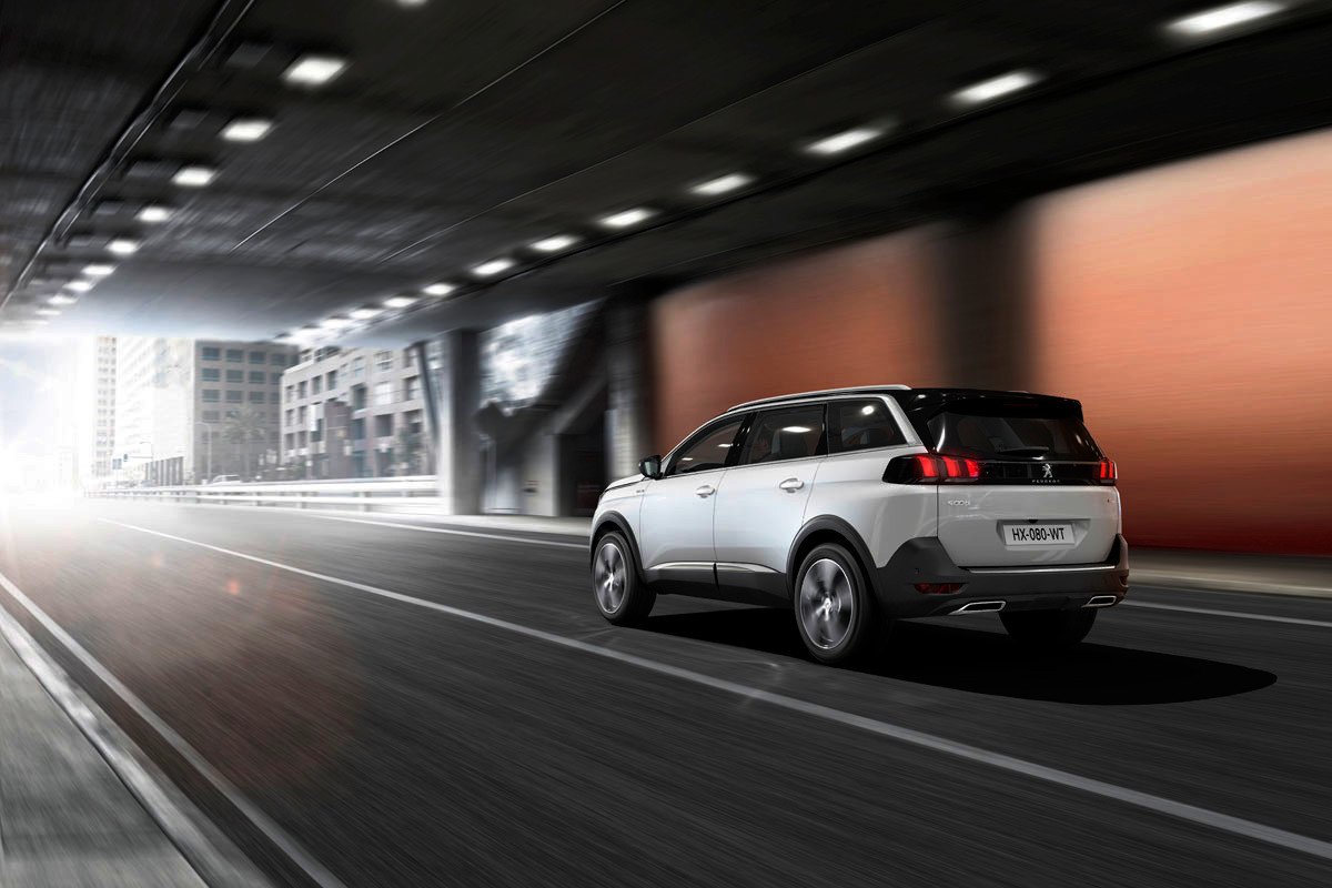Gama SUV de Peugeot: 5008, el espacioso