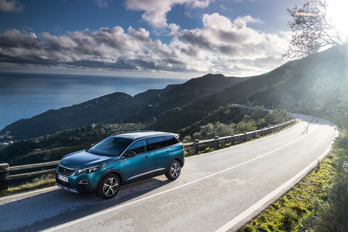 Gama SUV de Peugeot: 5008, el espacioso