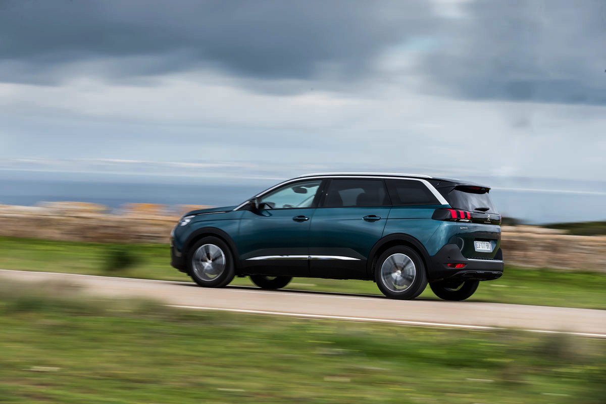 Gama SUV de Peugeot: 5008, el espacioso