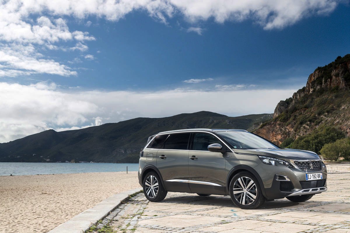 Gama SUV de Peugeot: 5008, el espacioso