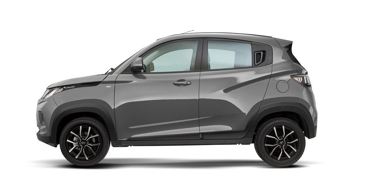 La gama Mahindra se actualiza: KUV100 y XUV500 mejoran diseño y dotación