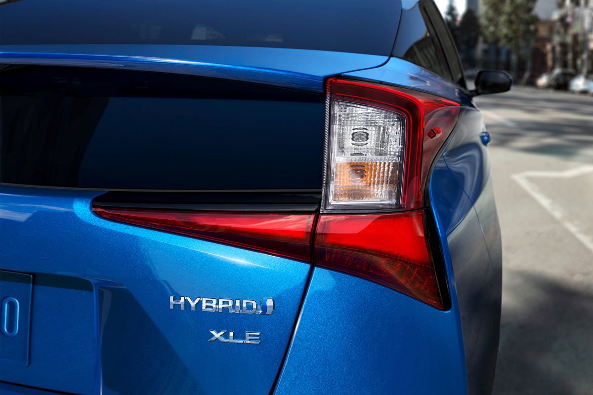 Nuevo Toyota Prius AWD-e: cambio de imagen y tracción total