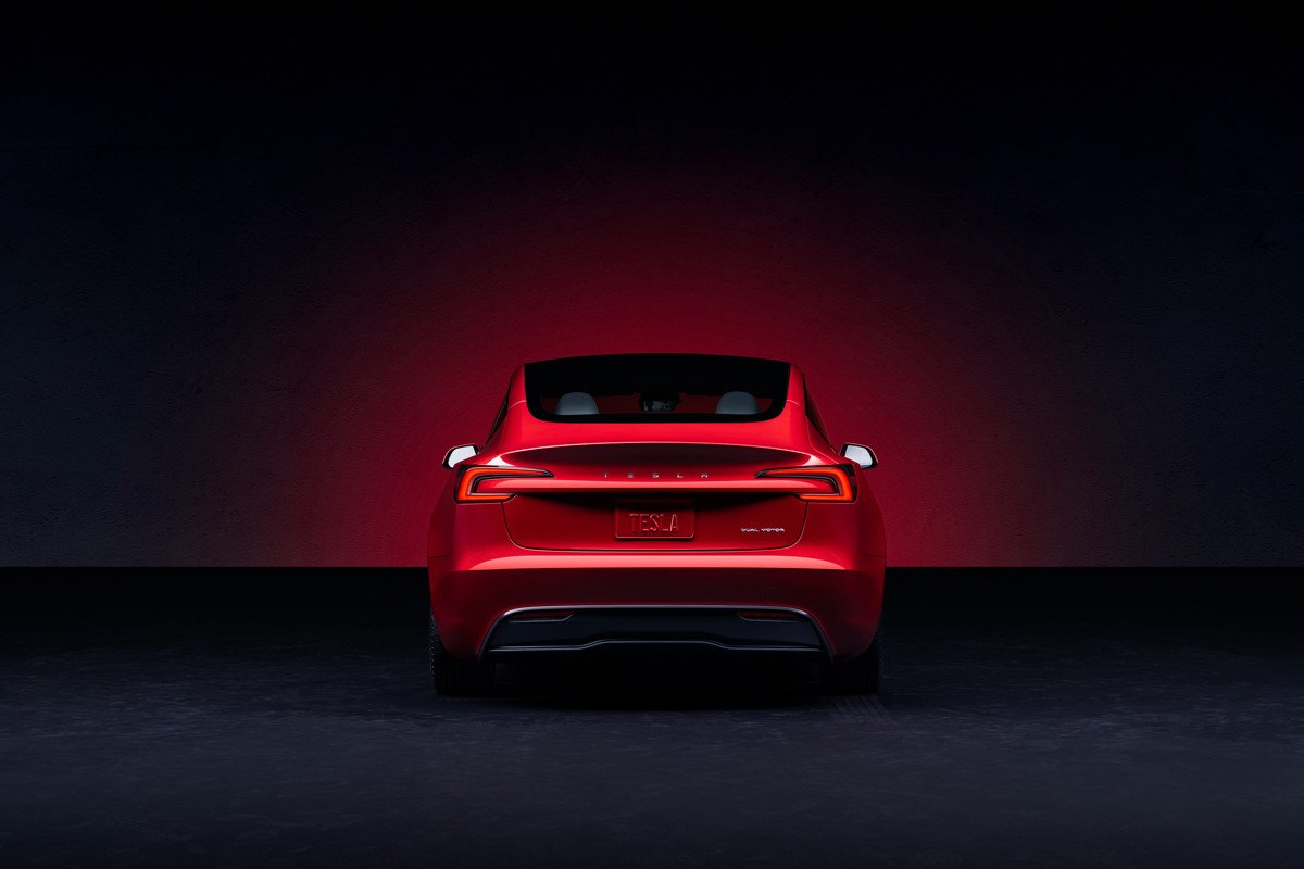Así cambia el nuevo Tesla Model 3: exterior, interior y más autonomía al mismo precio