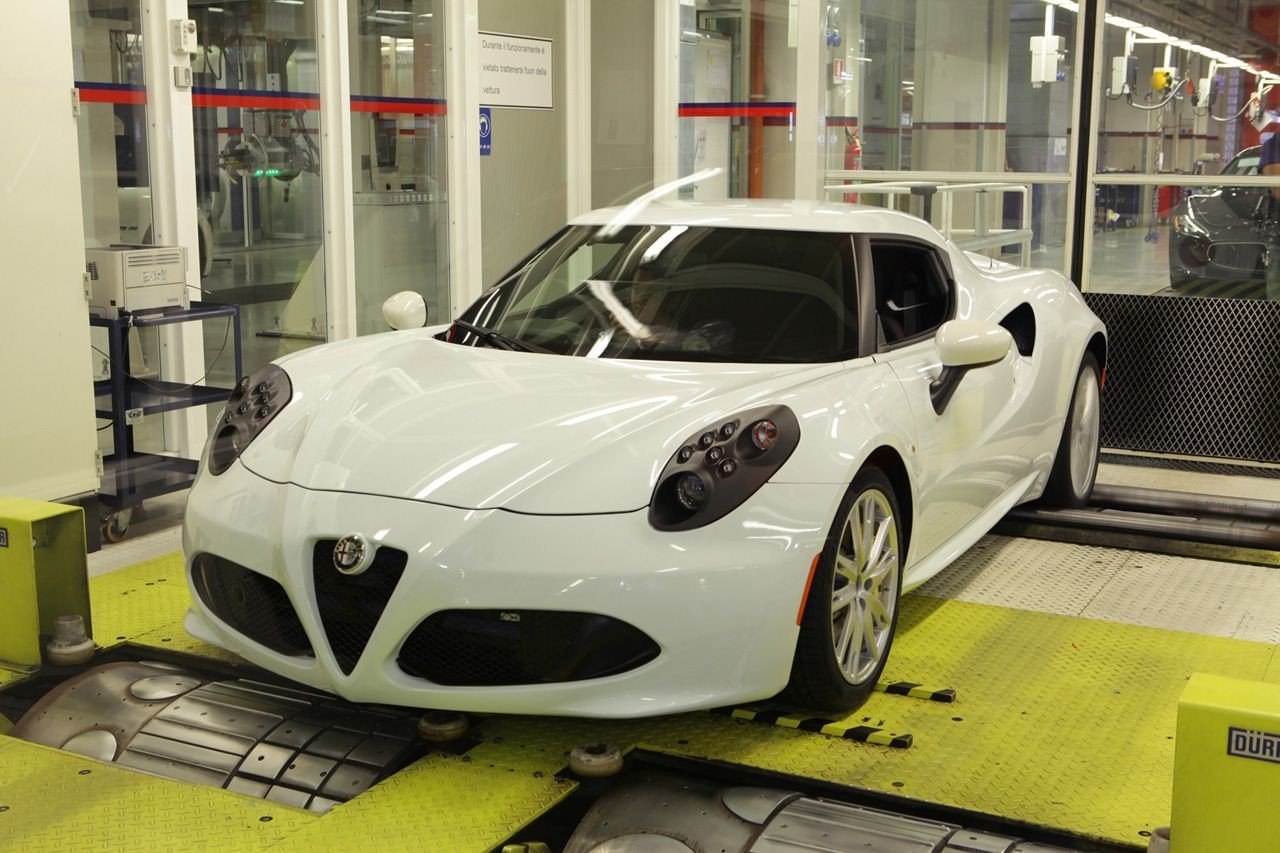 Alfa Romeo 4C: algunas curiosidades sobre su producción