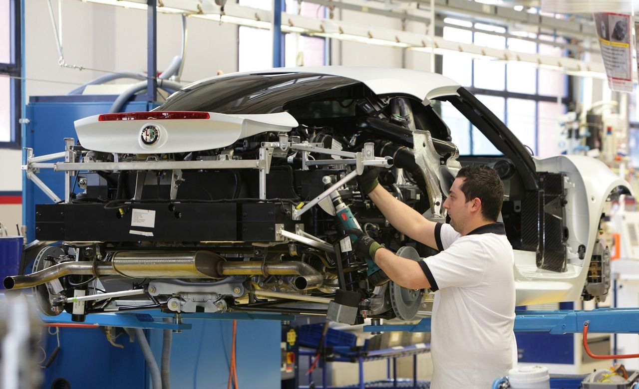 Alfa Romeo 4C: algunas curiosidades sobre su producción