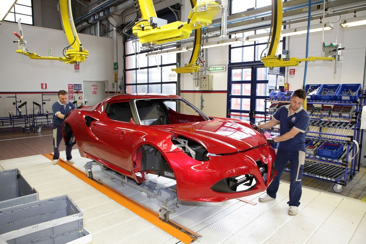 Alfa Romeo 4C: algunas curiosidades sobre su producción
