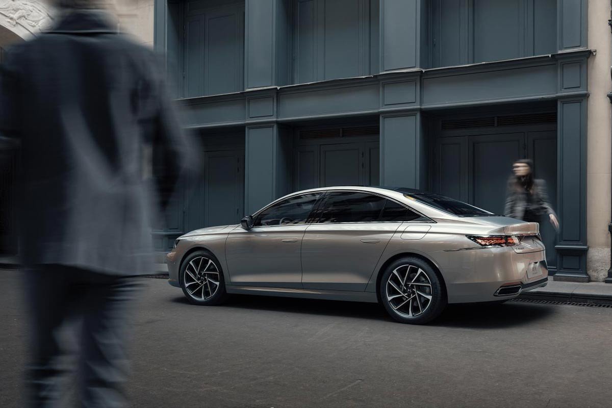 Nuevo DS 9, una gran berlina de representación
