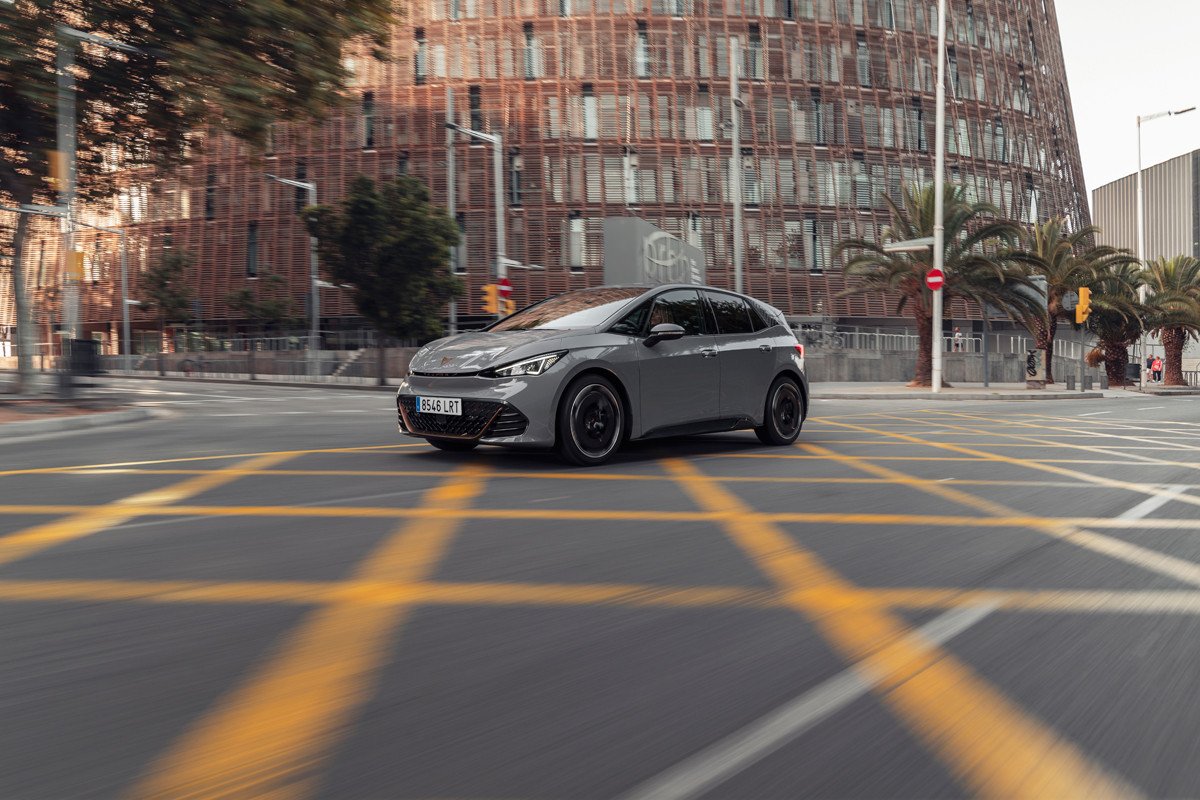 Prueba y opinión del CUPRA Born: precios, gama, interior