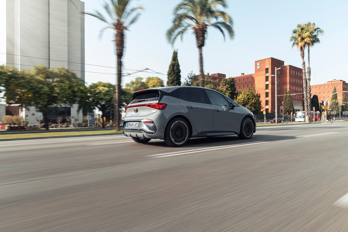 Prueba y opinión del CUPRA Born: precios, gama, interior