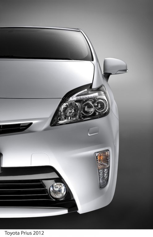 Toyota Prius 2012, nuevo diseño y equipamiento