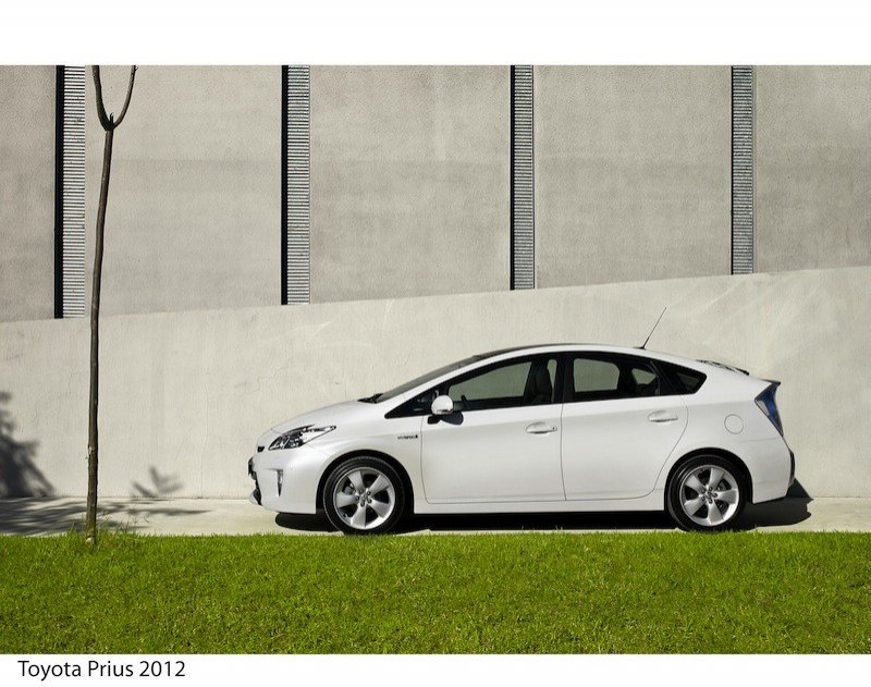 Toyota Prius 2012, nuevo diseño y equipamiento