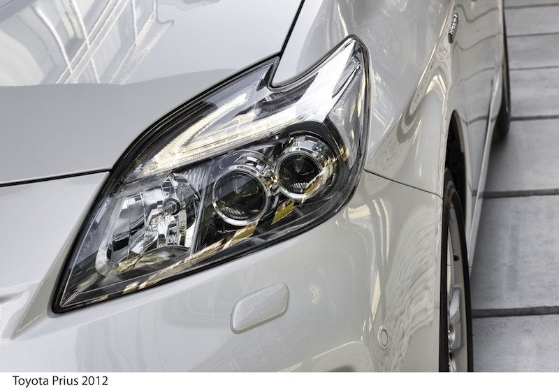 Toyota Prius 2012, nuevo diseño y equipamiento