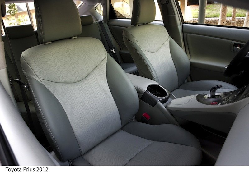 Toyota Prius 2012, nuevo diseño y equipamiento
