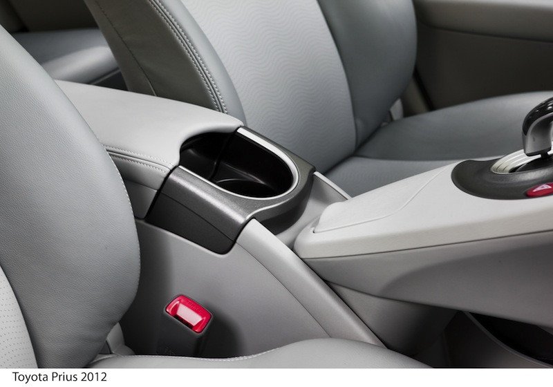 Toyota Prius 2012, nuevo diseño y equipamiento