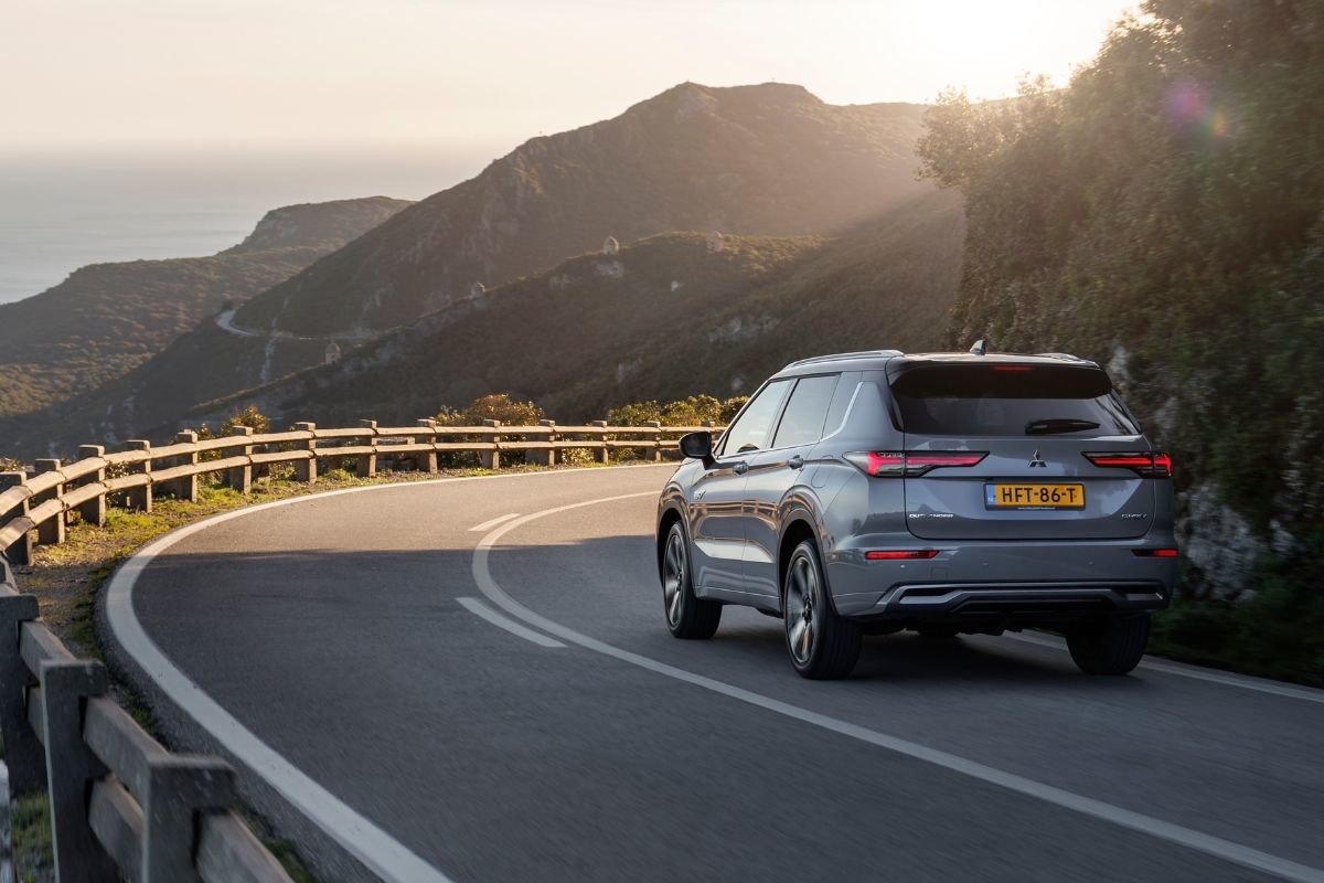 Mitsubishi Outlander 2025 En marcha 3