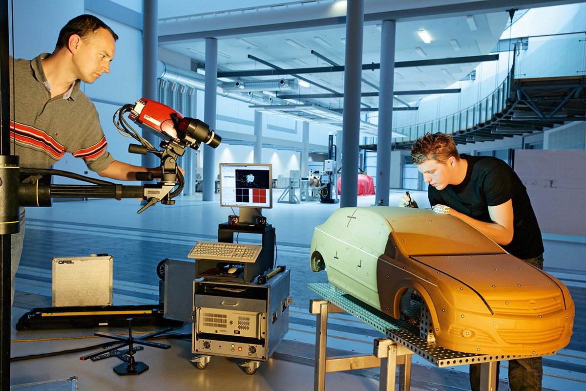 Opel celebra el 50 aniversario del “Design Studio”