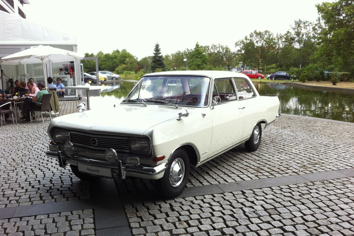 Opel celebra el 50 aniversario del “Design Studio”