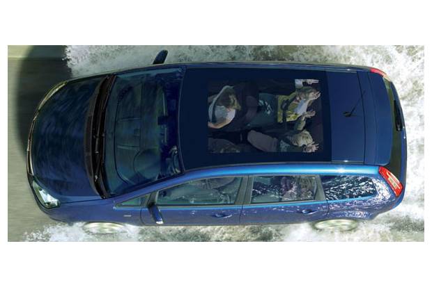 C-Max Sun, con techo panorámico y descuento