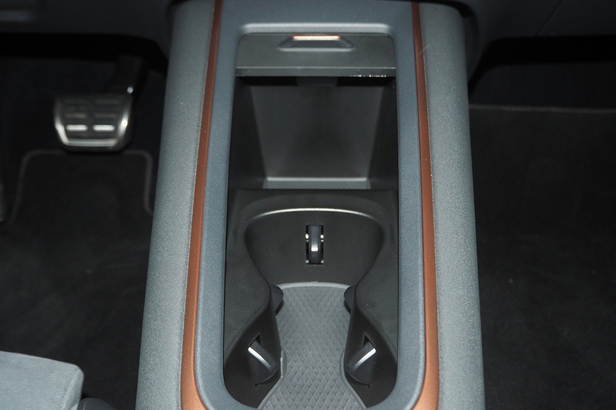 Prueba y opinión del CUPRA Born: interior, precio y autonomía con el Battery Pack