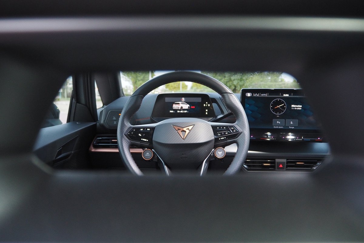 Prueba y opinión del CUPRA Born: interior, precio y autonomía con el Battery Pack