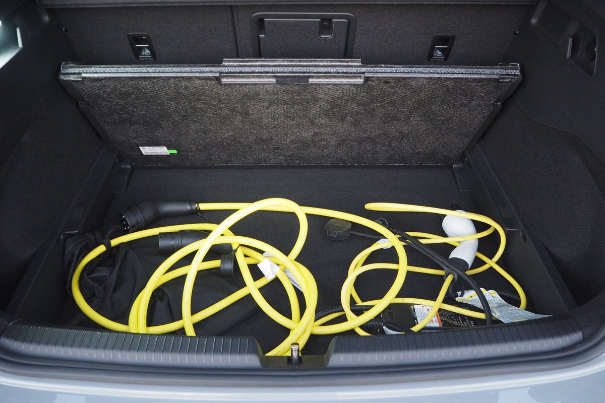 Prueba y opinión del CUPRA Born: interior, precio y autonomía con el Battery Pack