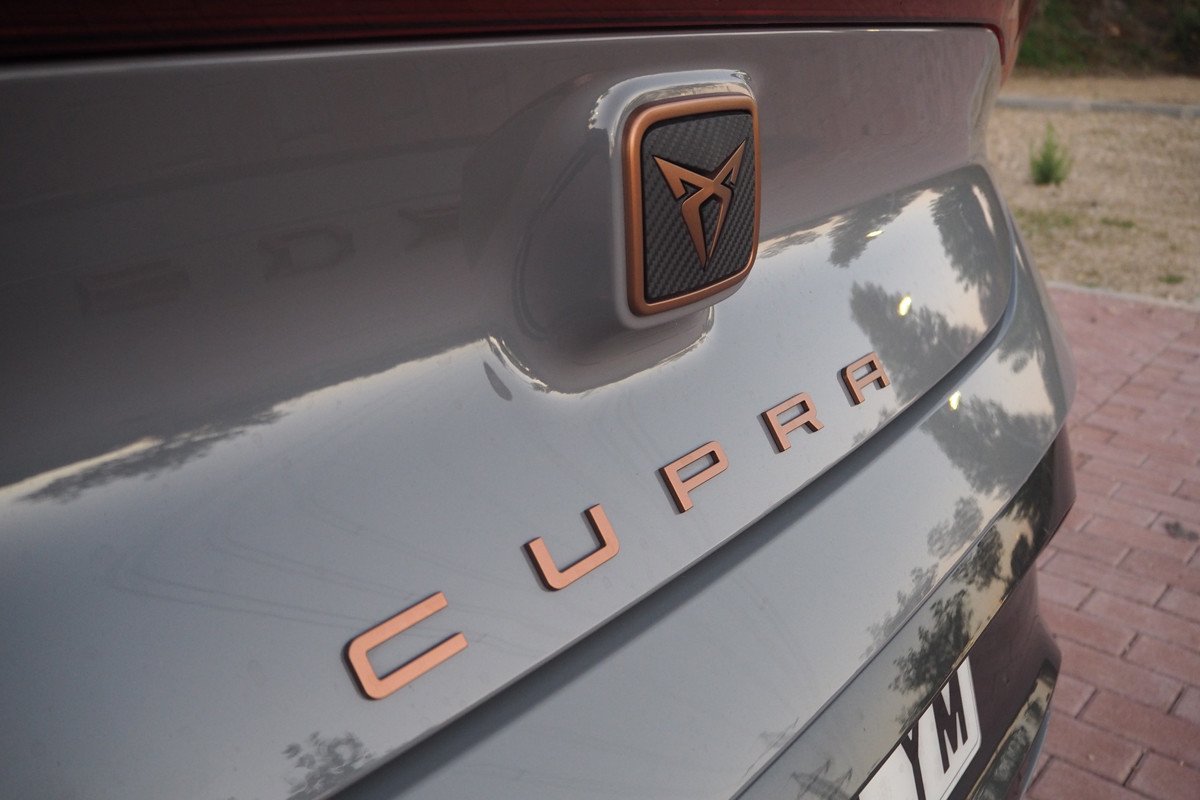 Prueba y opinión del CUPRA Born: interior, precio y autonomía con el Battery Pack
