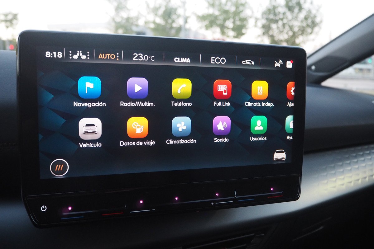 Prueba y opinión del CUPRA Born: interior, precio y autonomía con el Battery Pack