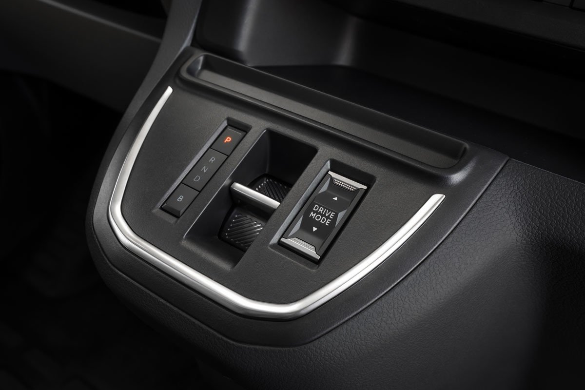 Prueba Opel Vivaro-e: te contamos todo sobre la furgoneta eléctrica