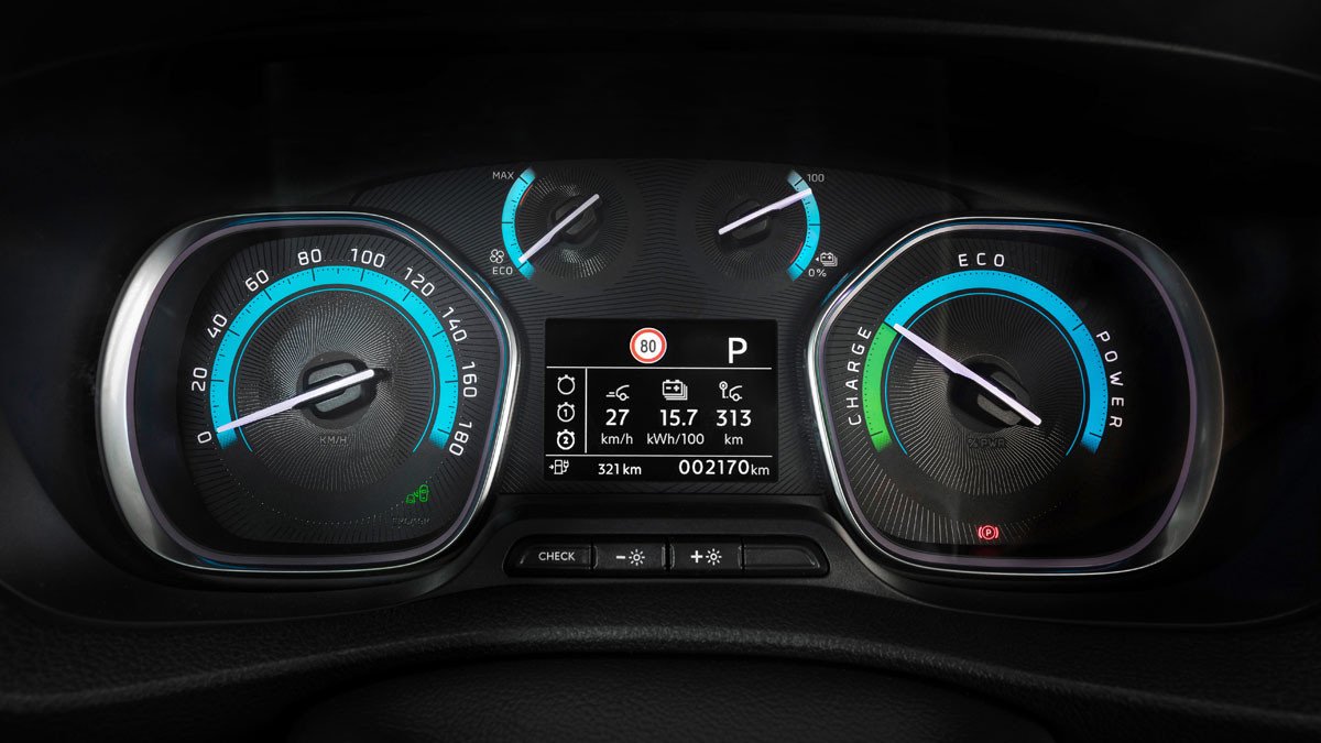 Prueba Opel Vivaro-e: te contamos todo sobre la furgoneta eléctrica