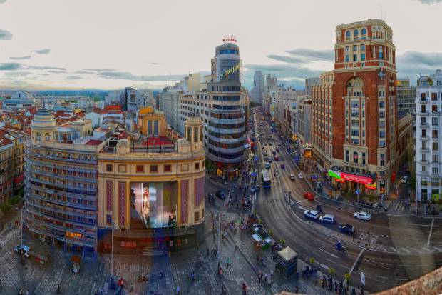 En Madrid se dispara la contaminación y bajan la velocidad en sus carreteras