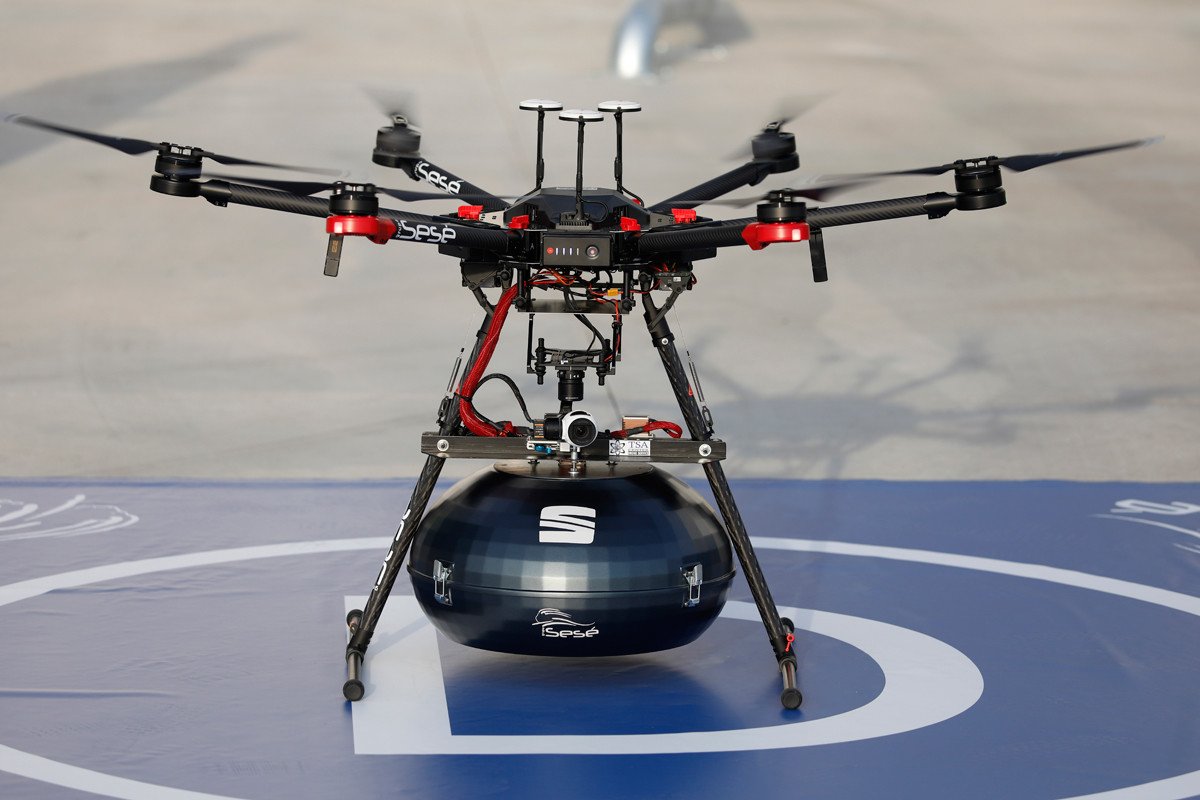 SEAT usa drones para el transporte de piezas