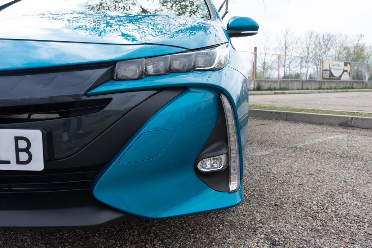 Prueba Toyota Prius Plug-in, autonomía, techo solar y precio