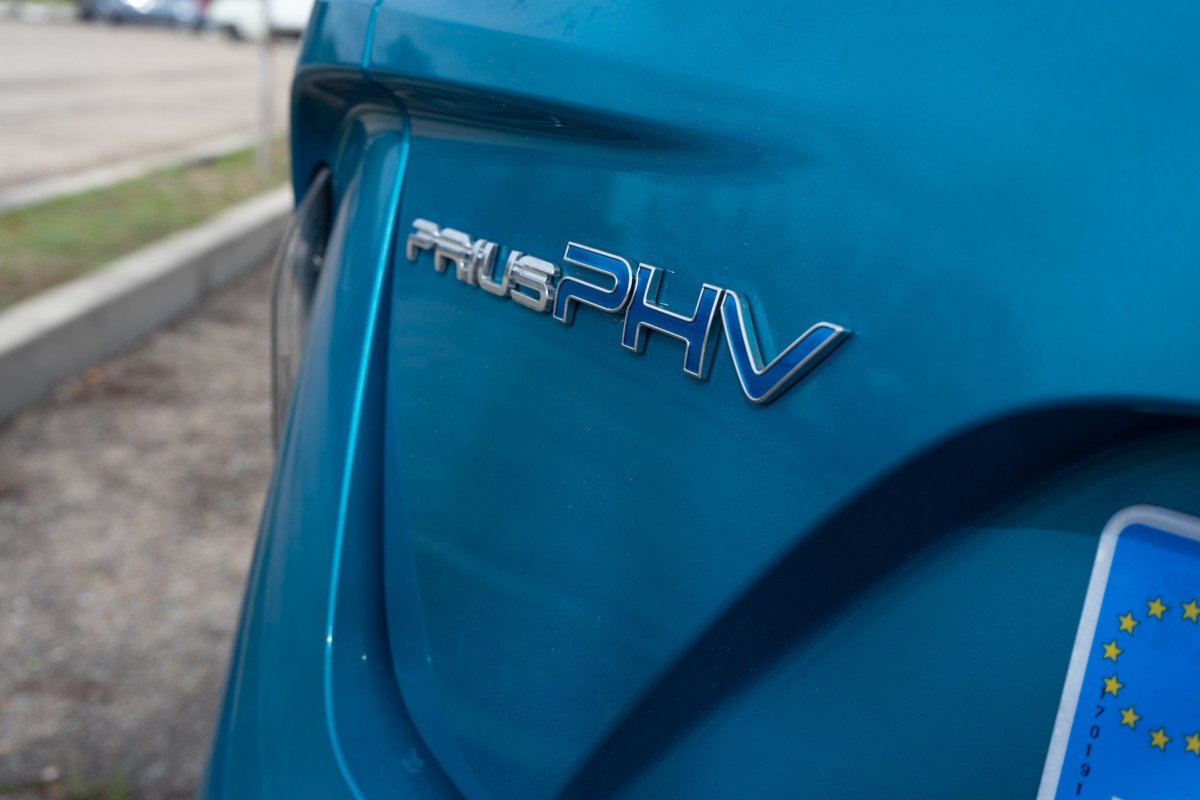 Prueba Toyota Prius Plug-in, autonomía, techo solar y precio