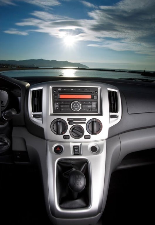 Prueba: Nissan Evalia, un siete plazas barato