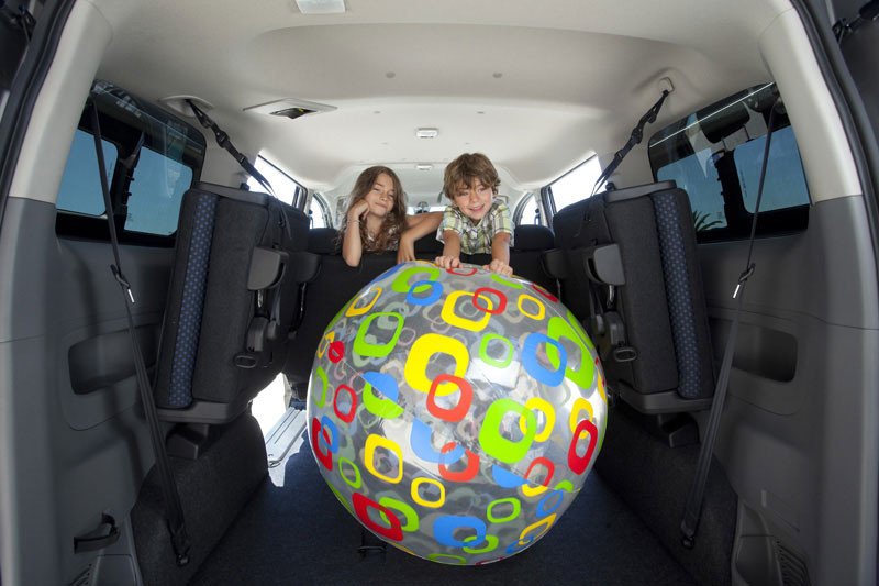 Prueba: Nissan Evalia, un siete plazas barato