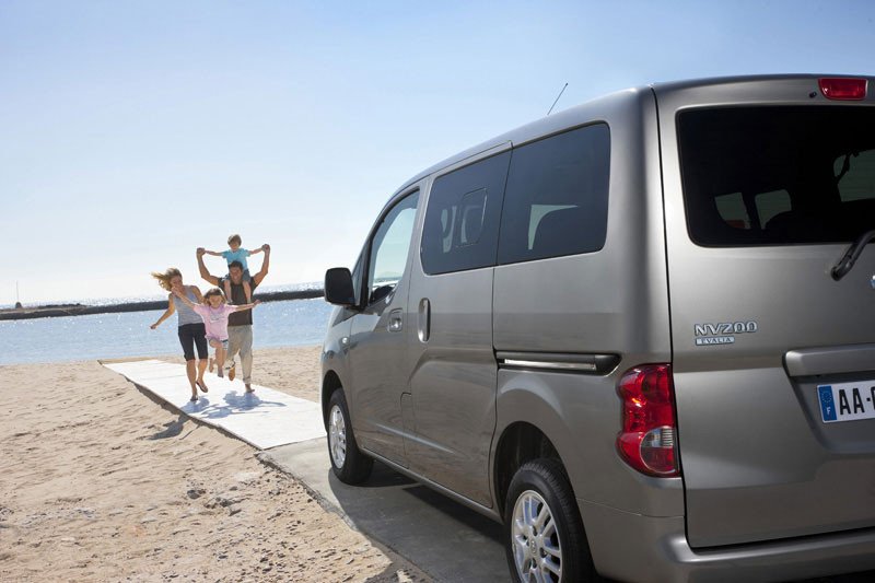 Prueba: Nissan Evalia, un siete plazas barato