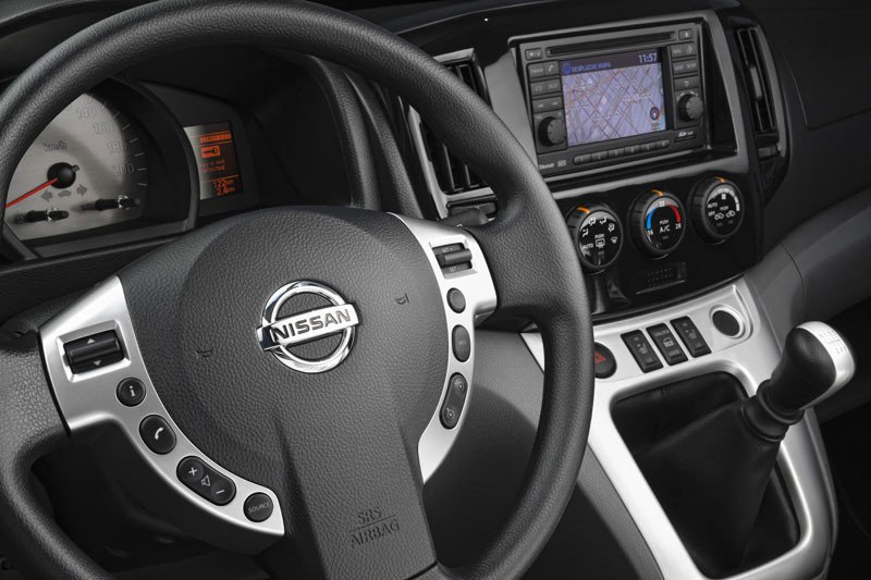 Prueba: Nissan Evalia, un siete plazas barato