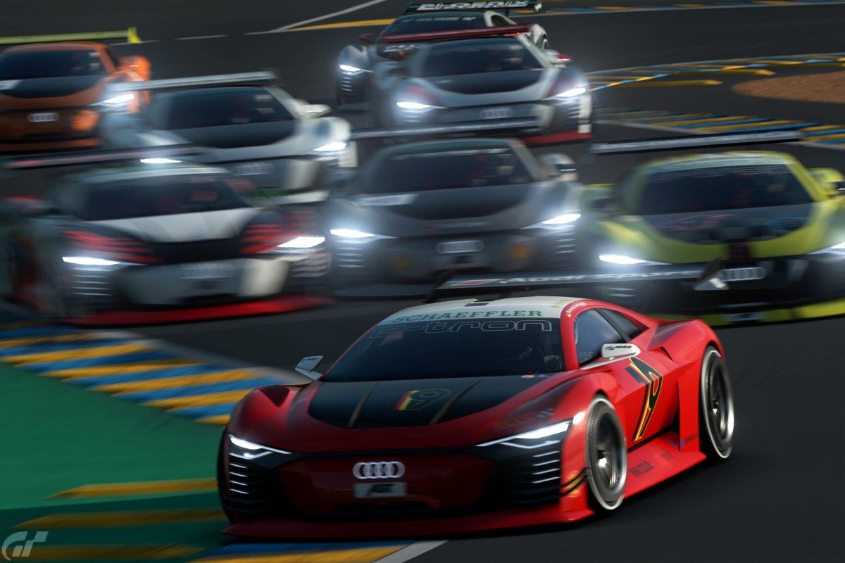 AUDI RACE HOME