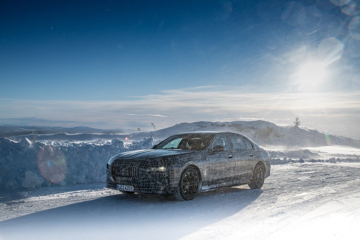 Novedades 2022: primeras imágenes del nuevo BMW i7