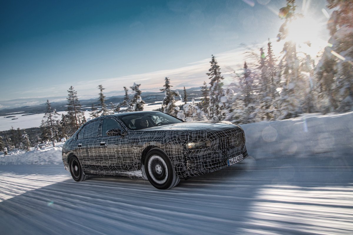Novedades 2022: primeras imágenes del nuevo BMW i7