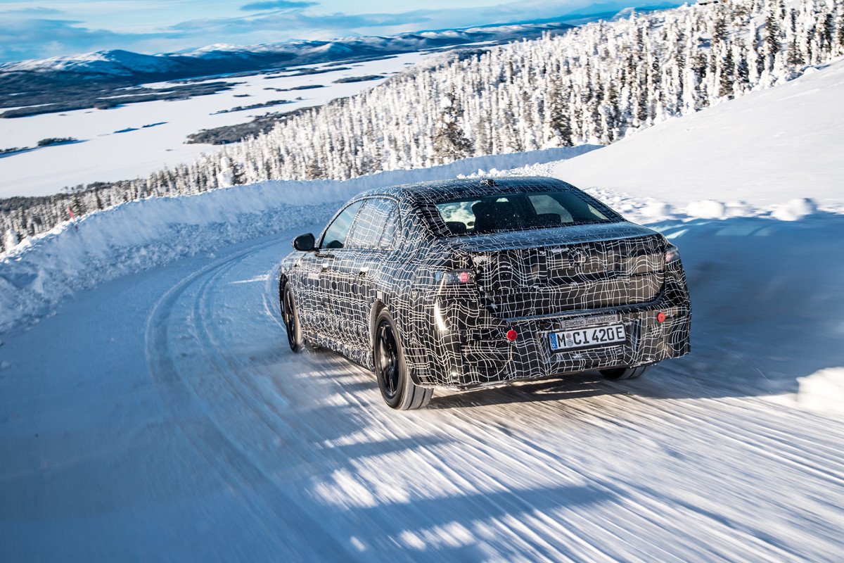 Novedades 2022: primeras imágenes del nuevo BMW i7