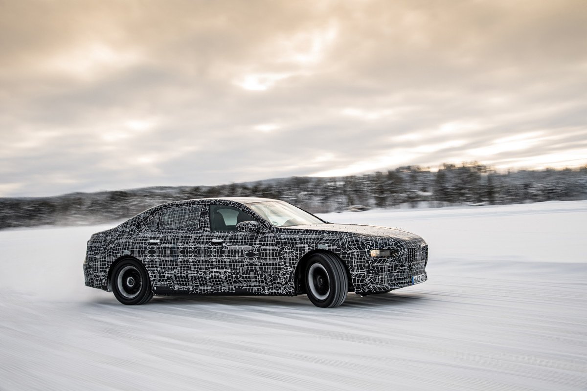 Novedades 2022: primeras imágenes del nuevo BMW i7