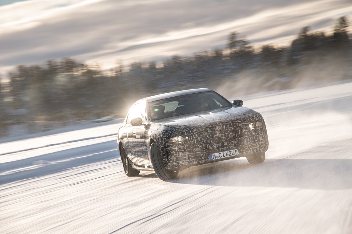 Novedades 2022: primeras imágenes del nuevo BMW i7