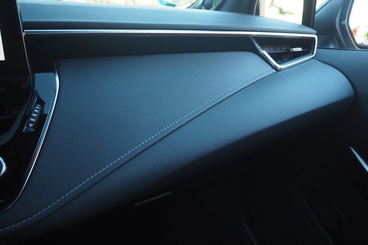 Prueba y opinión Toyota Corolla: el compacto más vendido con un híbrido muy ahorrador