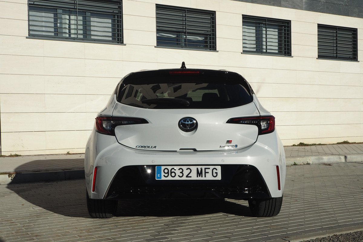 Prueba y opinión Toyota Corolla: el compacto más vendido con un híbrido muy ahorrador
