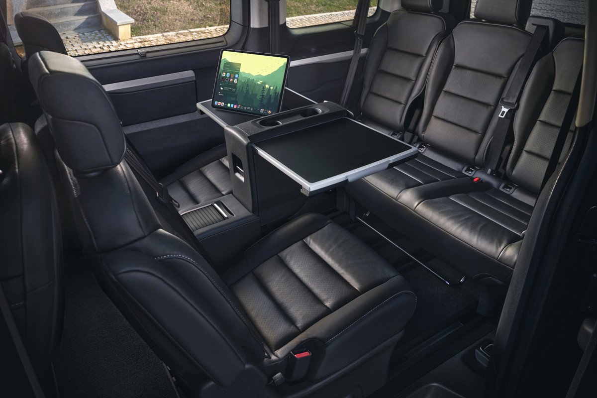 Así es el nuevo Fiat E-Ulysse: monovolumen eléctrico, configuraciones y precios