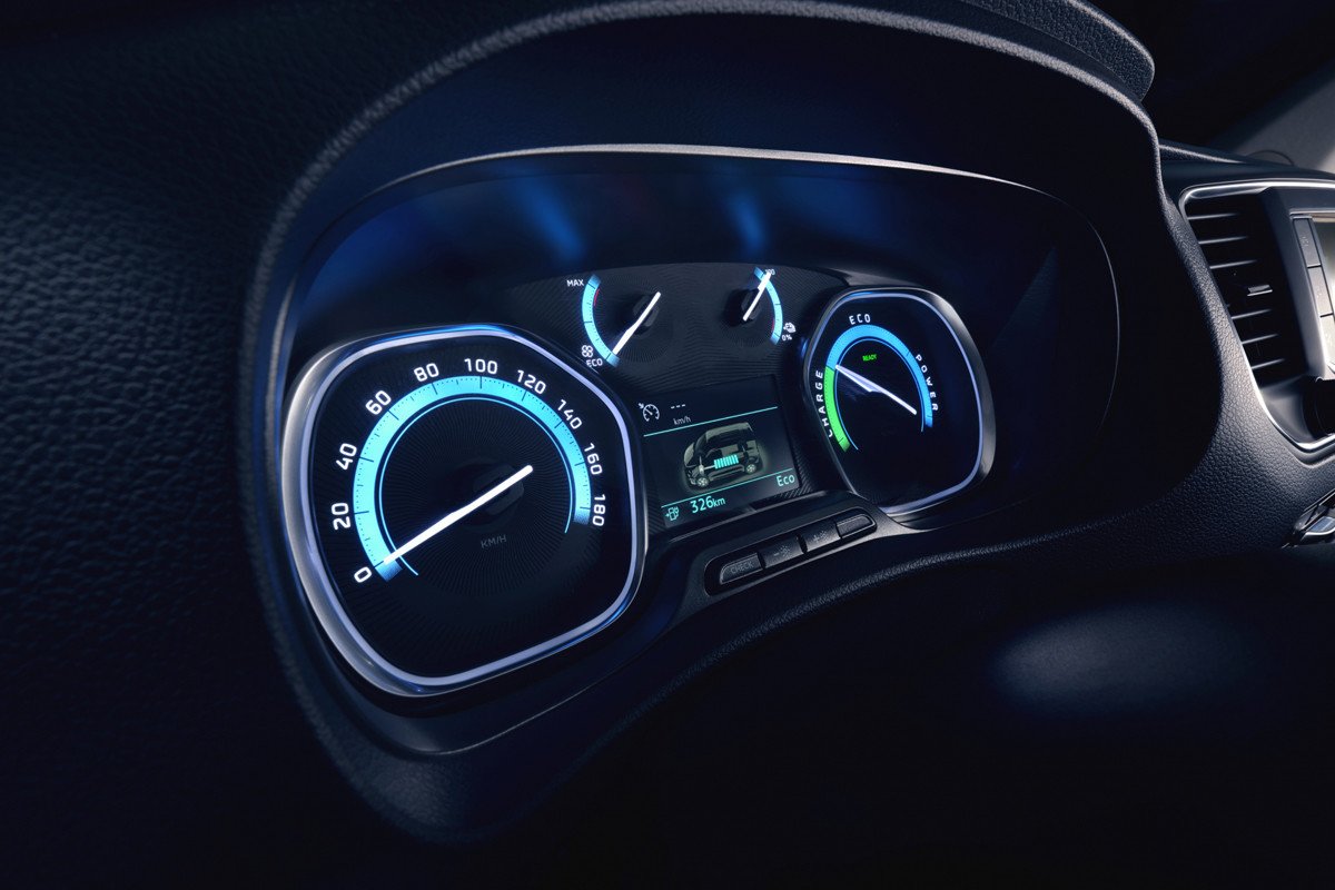 Así es el nuevo Fiat E-Ulysse: monovolumen eléctrico, configuraciones y precios