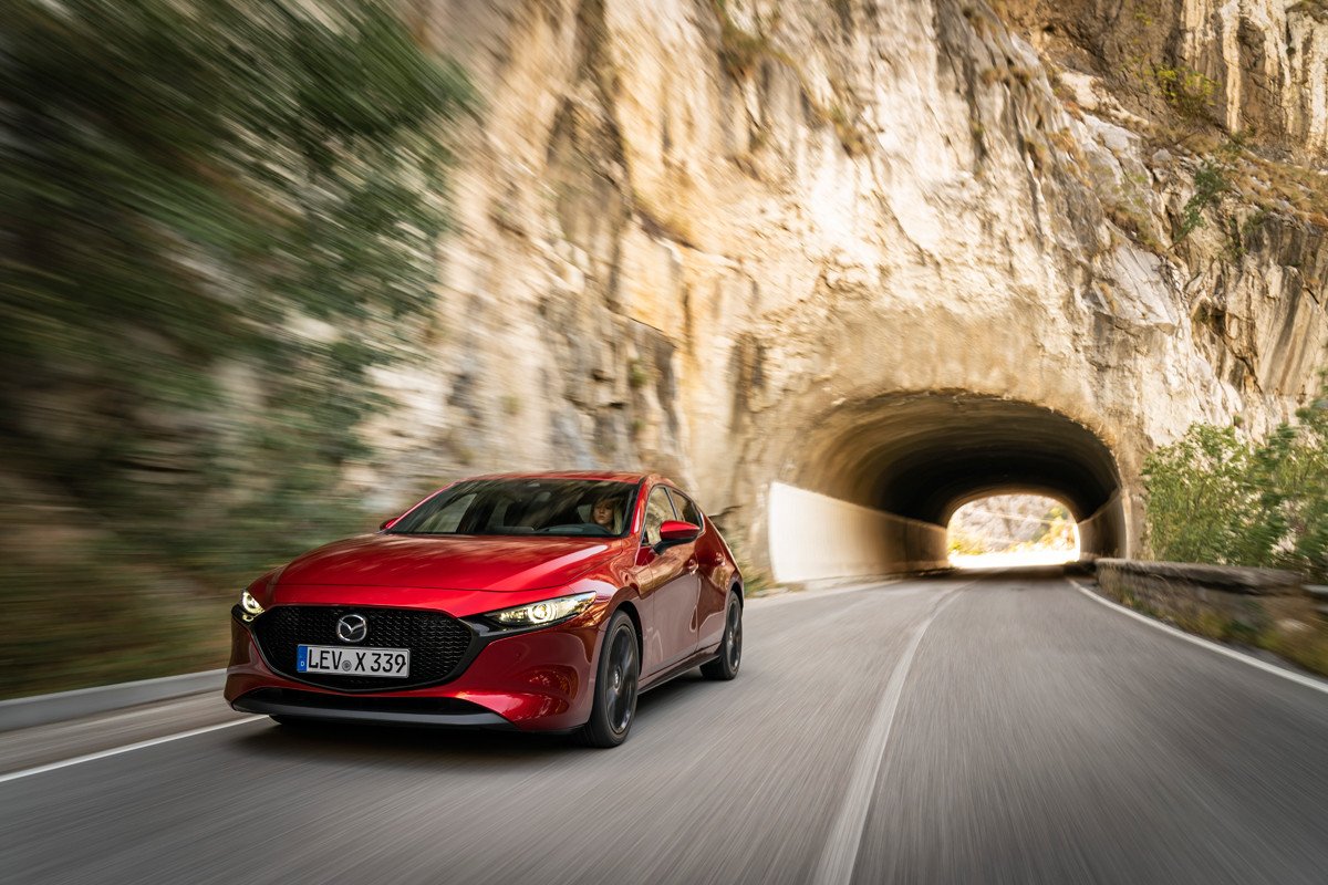 Prueba del Mazda 3 SKYACTIV-X: precios, equipamiento y opinión