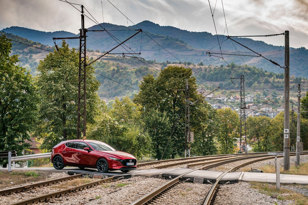 Prueba del Mazda 3 SKYACTIV-X: precios, equipamiento y opinión