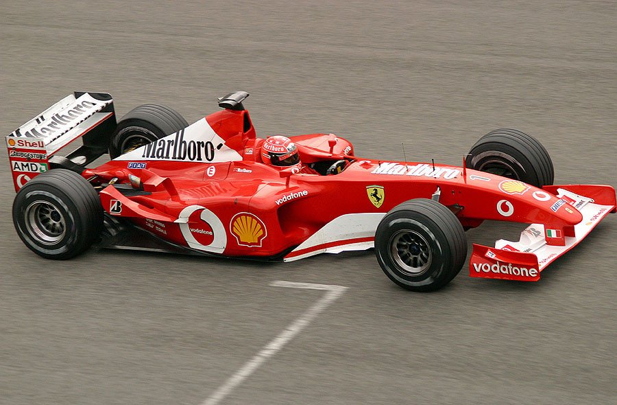 Fernando Alonso y su nuevo Ferrari